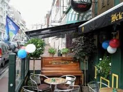 Le Central Bar