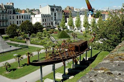 Le square Mariette Pacha