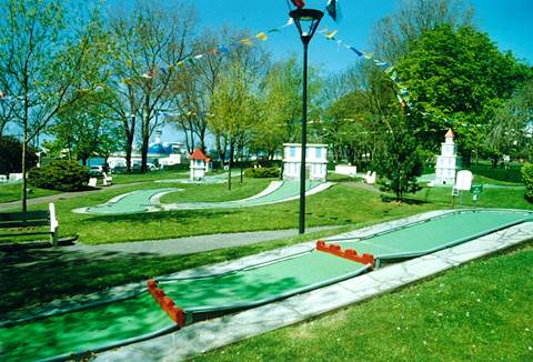 Mini golf