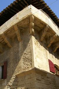 Découvrez le village de Castillon du Gard 